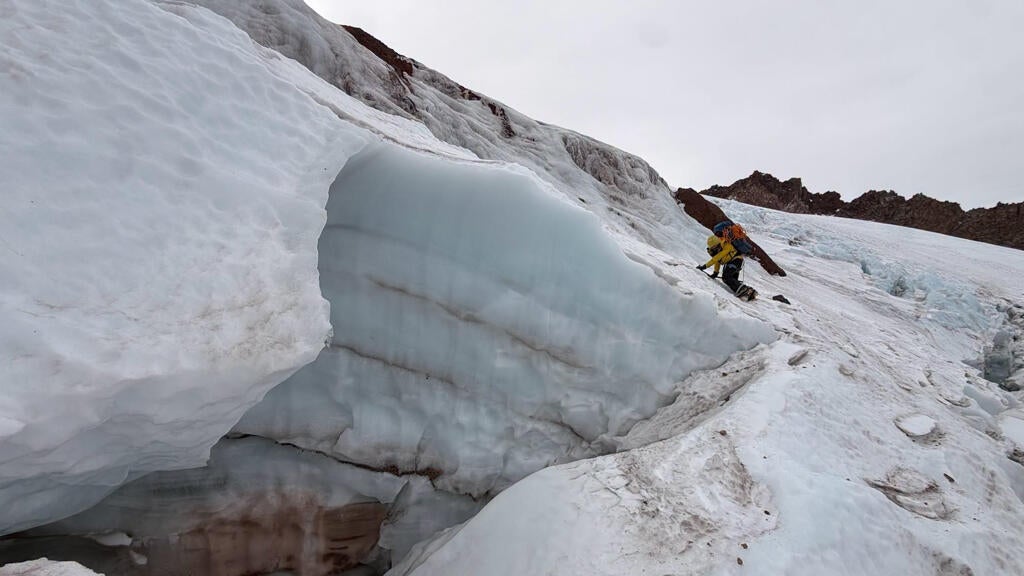 Florida man injured climbing California's Mount Shasta rescued after 2 nights in freezing temps — CBS Bay Area (KPIX), Corpus Christi Technology news